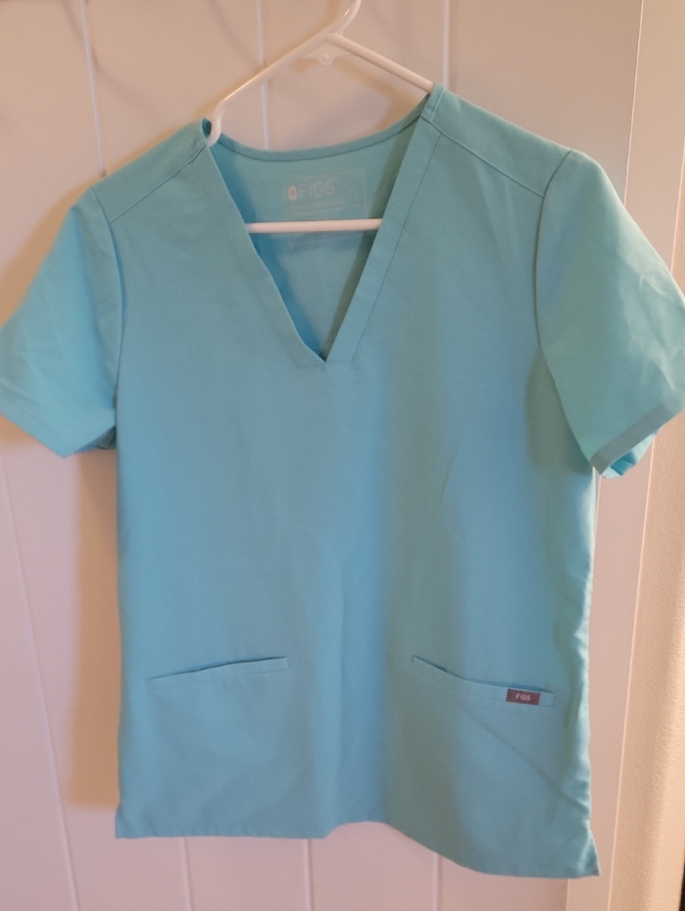 Figs V-Neck Scrub Top